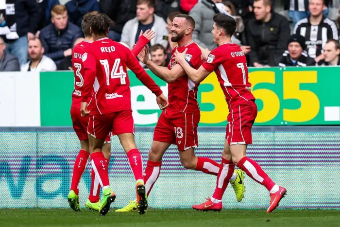 Framed Print : Aaron Wilbraham's Stunner: Bristol City Takes Early Lead over Newcastle United at St. James Park (25 / 02 / 2017) Framed Print : Aaron Wilbraham's Stunner: Bristol City Takes Early Lead over Newcastle United at St. James Park (25 / 02 / 2017)