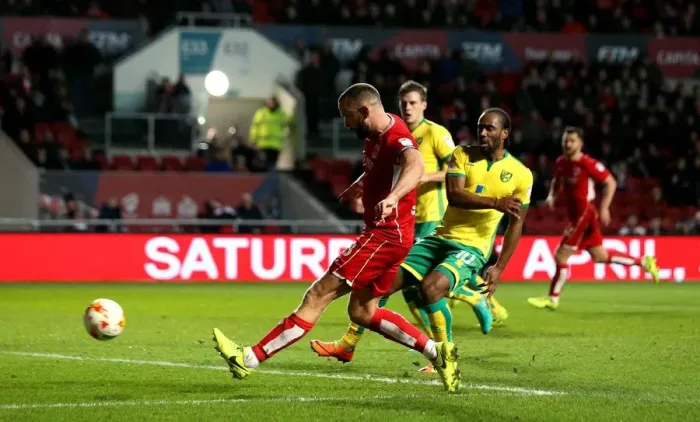 Framed Print : Aaron Wilbraham's Stunning Shot: Bristol City vs. Norwich City, Sky Bet Championship (07.03.2017) Framed Print : Aaron Wilbraham's Stunning Shot: Bristol City vs. Norwich City, Sky Bet Championship (07.03.2017)