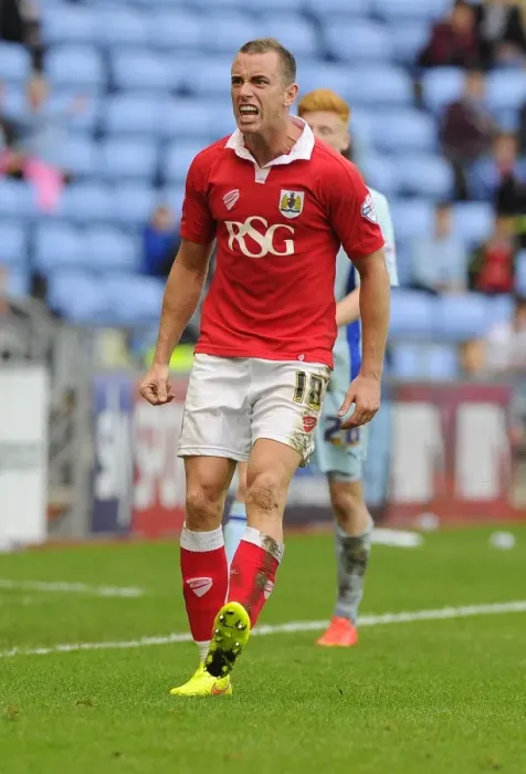 Framed Print : Aaron Wilbraham's Throw-In Appeal: Bristol City vs Coventry City, Sky Bet League One, Ricoh Arena Framed Print : Aaron Wilbraham's Throw-In Appeal: Bristol City vs Coventry City, Sky Bet League One, Ricoh Arena