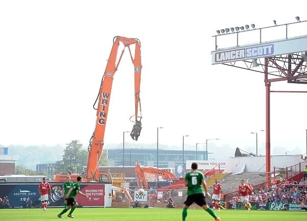 Action Kicks Off: Bristol City vs Scunthorpe United at Ashton Gate, September 6, 2014
