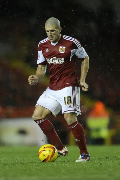 Framed Print : Adam El-Abd in Action: Bristol City vs Coventry City (February 4, 2014, Sky Bet League One)