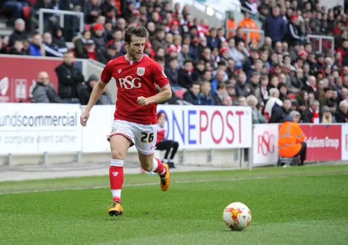 Framed Print : Adam Matthews in Action: Bristol City vs Bolton Wanderers at Ashton Gate (Sky Bet Championship, 2016) Framed Print : Adam Matthews in Action: Bristol City vs Bolton Wanderers at Ashton Gate (Sky Bet Championship, 2016)