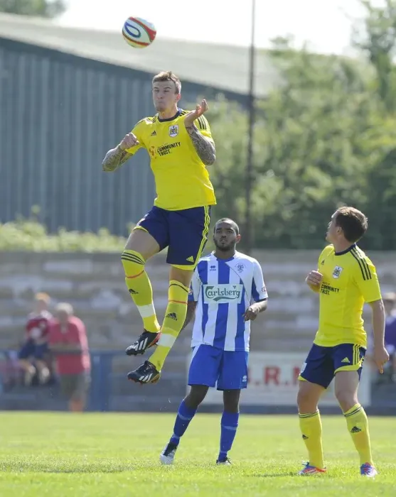 Framed Print : Aden Flint in Action: Bristol City vs. Clevedon Town, 2013 Framed Print : Aden Flint in Action: Bristol City vs. Clevedon Town, 2013