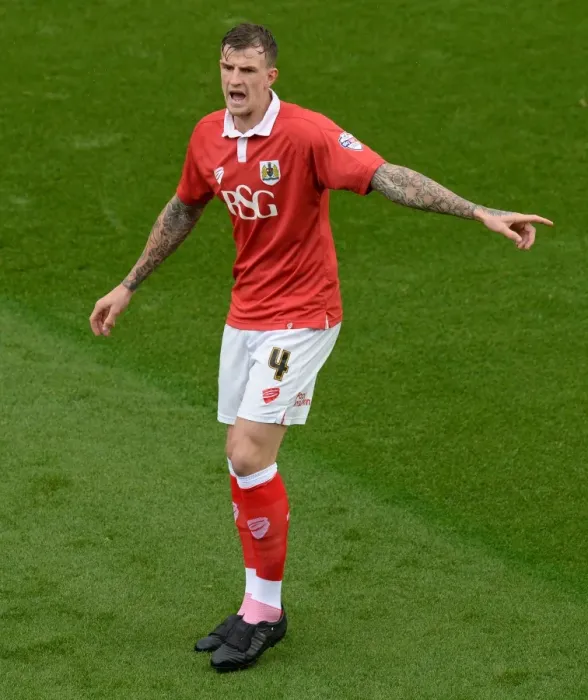 Framed Print : Aden Flint in Action: Bristol City vs Chesterfield, Sky Bet League One, Ashton Gate Framed Print : Aden Flint in Action: Bristol City vs Chesterfield, Sky Bet League One, Ashton Gate