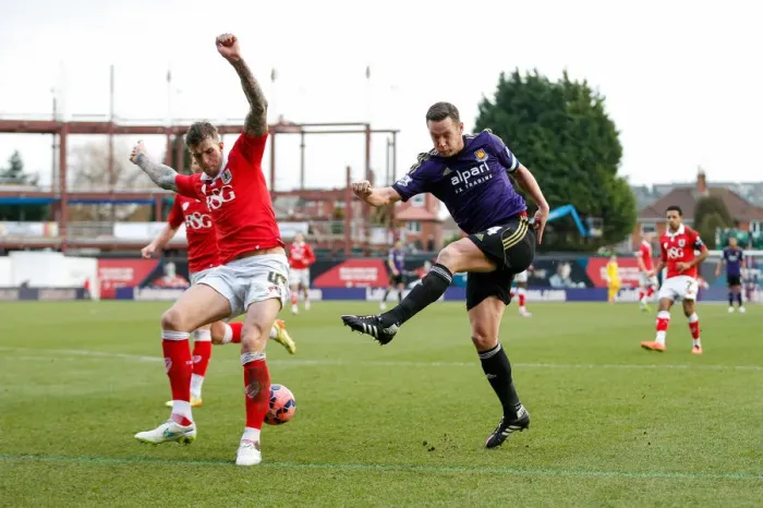 Framed Print : Aden Flint Blocks Kevin Nolan's Shot: Bristol City vs West Ham United, FA Cup Fourth Round Proper, 2015 Framed Print : Aden Flint Blocks Kevin Nolan's Shot: Bristol City vs West Ham United, FA Cup Fourth Round Proper, 2015