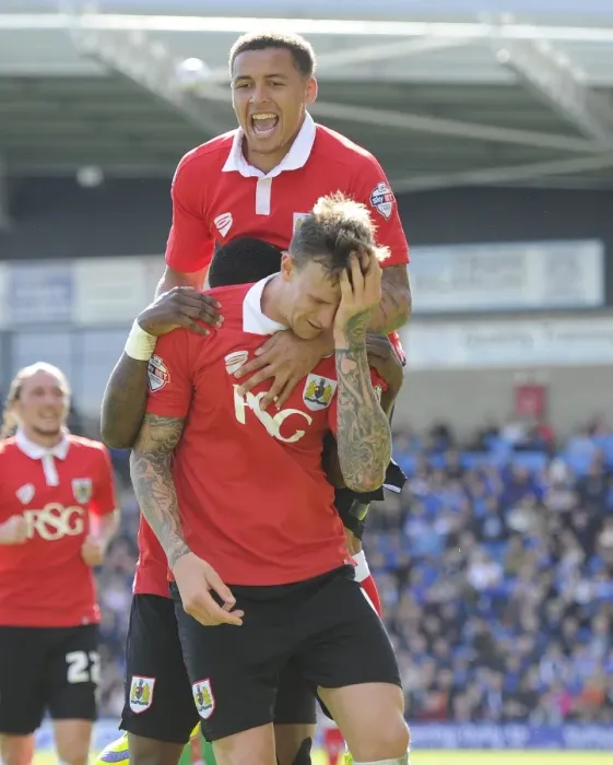 Framed Print : Aden Flint, Kieran Agard, and James Tavernier Celebrate Goal for Bristol City against Chesterfield, 2015
