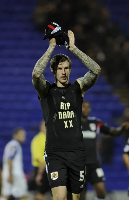 Framed Print : Aden Flint Pays Tribute: Bristol City vs Tranmere, 16-11-2013 Framed Print : Aden Flint Pays Tribute: Bristol City vs Tranmere, 16-11-2013