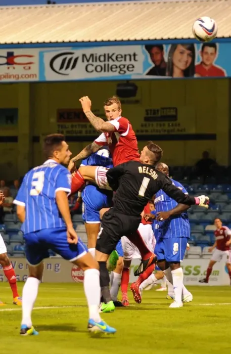 Framed Print : Aden Flint's Close Call: Bristol City's Defender Leaps High but Heads Wide vs. Gillingham Framed Print : Aden Flint's Close Call: Bristol City's Defender Leaps High but Heads Wide vs. Gillingham