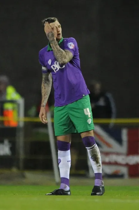 Framed Print : Aden Flint's Disappointment: Swindon Town Triumphs Over Bristol City Framed Print : Aden Flint's Disappointment: Swindon Town Triumphs Over Bristol City