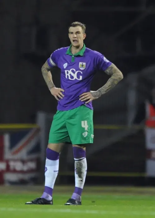 Framed Print : Aden Flint's Disappointment: Swindon Town's Upset Over Bristol City's First League Loss Framed Print : Aden Flint's Disappointment: Swindon Town's Upset Over Bristol City's First League Loss