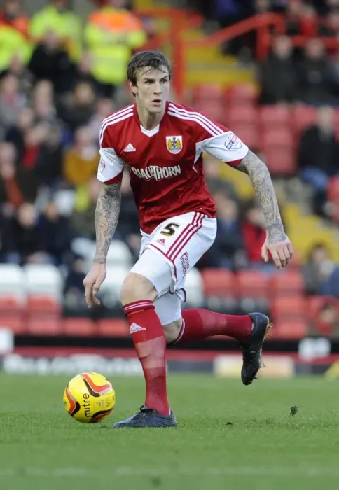 Framed Print : Aden Flint's Dominant Performance: Bristol City vs Walsall (December 26, 2013) Framed Print : Aden Flint's Dominant Performance: Bristol City vs Walsall (December 26, 2013)