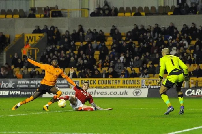 Framed Print : Aden Flint's Dramatic Equalizer: Wolves vs. Bristol City, Sky Bet Championship (08 / 03 / 2016)