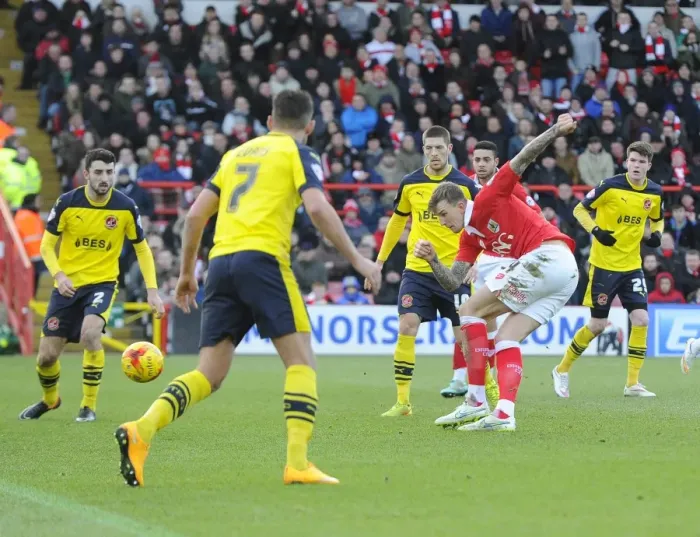 Framed Print : Aden Flint's Dramatic Miss: Narrowly Wide for Bristol City vs. Fleetwood Town (Sky Bet League One, Ashton Gate, 01 / 02 / 2015)
