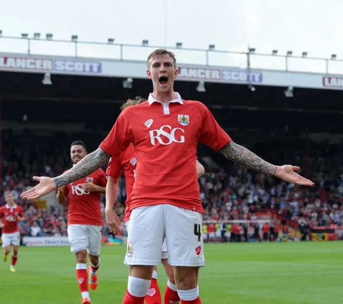 Framed Print : Aden Flint's Thrilling Goal: Bristol City vs Scunthorpe United, September 6, 2014 Framed Print : Aden Flint's Thrilling Goal: Bristol City vs Scunthorpe United, September 6, 2014