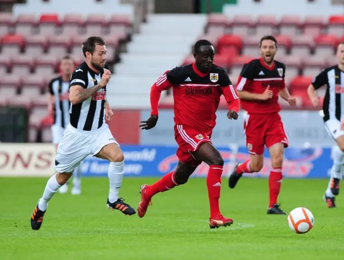 Framed Print : Adomah in Action: Bristol City vs. Dunfermline, 01.08.12 Framed Print : Adomah in Action: Bristol City vs. Dunfermline, 01.08.12