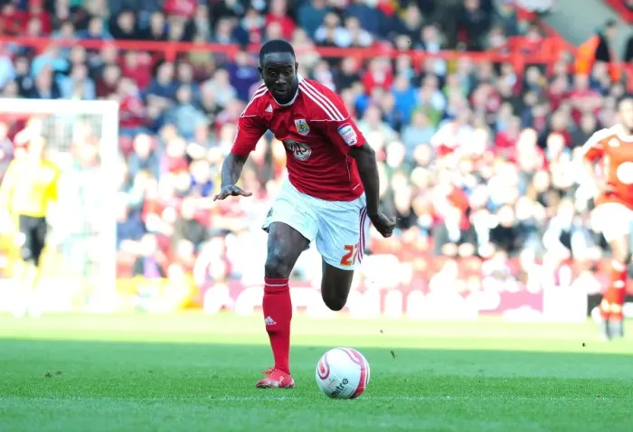 Framed Print : Adomah in Action: Championship Showdown - Bristol City vs Burnley (19 / 03 / 2011) Framed Print : Adomah in Action: Championship Showdown - Bristol City vs Burnley (19 / 03 / 2011)