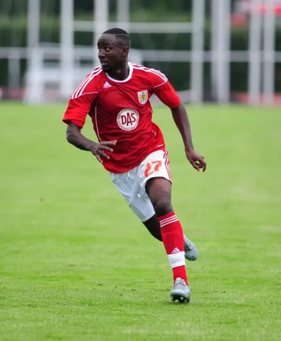 Framed Print : Adomah in Action: IFK Gothenburg vs. Bristol City