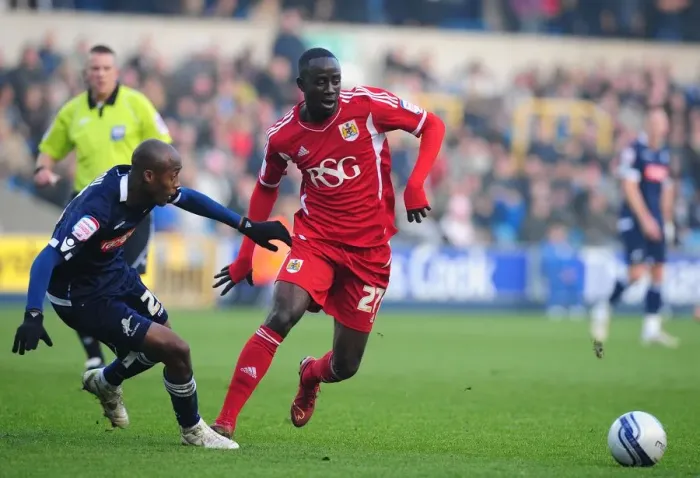 Framed Print : Adomah Outmaneuvers Abdou: Millwall vs. Bristol City Championship Clash (November 2011) Framed Print : Adomah Outmaneuvers Abdou: Millwall vs. Bristol City Championship Clash (November 2011)