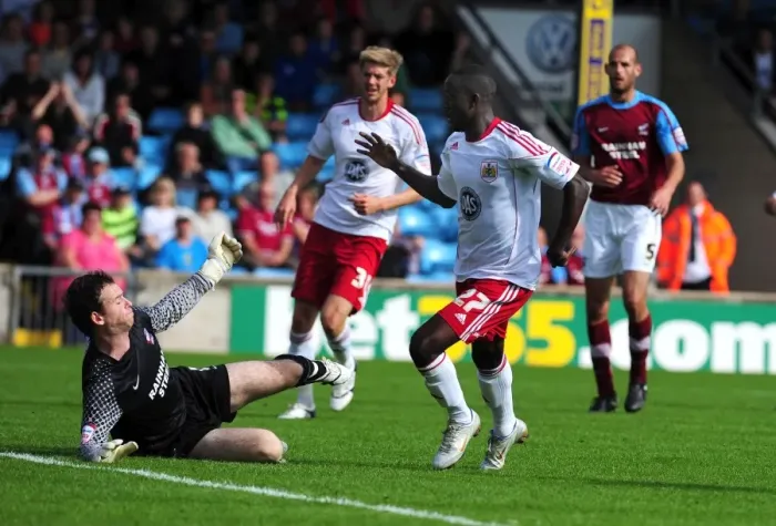 Framed Print : Adomah Scores Opening Goal: Scunthorpe United vs. Bristol City, Championship 2010