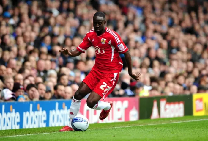 Framed Print : Adomah's Sprint: Portsmouth vs. Bristol City Football Rivalry (17-03-2012)