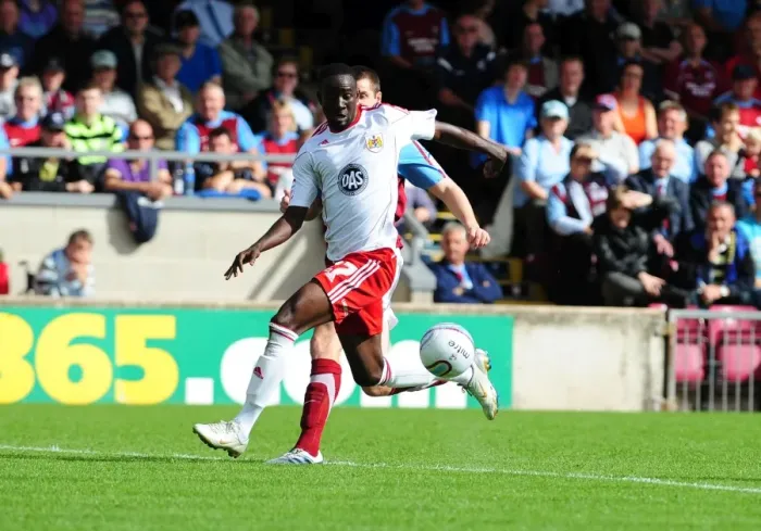 Framed Print : Adomah's Thrilling Run: Scunthorpe United vs. Bristol City, Championship 2010 Framed Print : Adomah's Thrilling Run: Scunthorpe United vs. Bristol City, Championship 2010