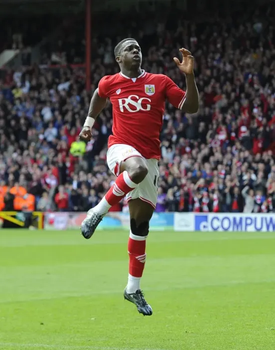 Framed Print : Agard's Thrilling Goal: Bristol City Celebrates Victory Over Walsall Framed Print : Agard's Thrilling Goal: Bristol City Celebrates Victory Over Walsall