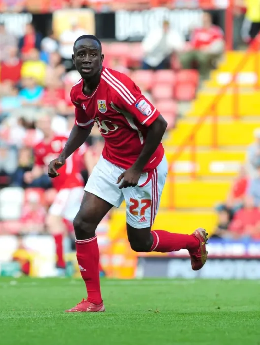 Framed Print : Albert Adomah in Action: Championship Match - Bristol City vs Hull City at Ashton Gate Stadium (September 24, 2011)