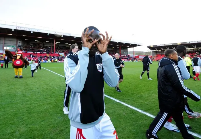 Framed Print : Albert Adomah in Action: Bristol City vs Barnsley at Ashton Gate Stadium (April 2012)