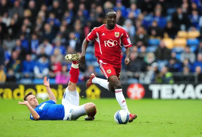Framed Print : Albert Adomah: Slicing Through Defenses - Evading Scott Allan's Tackle at Fratton Park, March 2012 Framed Print : Albert Adomah: Slicing Through Defenses - Evading Scott Allan's Tackle at Fratton Park, March 2012