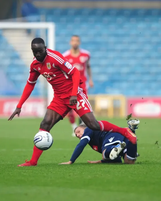 Framed Print : Albert Adomah's Evasive Move Against Brian Howard: Millwall vs. Bristol City Championship Clash - 20 / 11 / 2011 Framed Print : Albert Adomah's Evasive Move Against Brian Howard: Millwall vs. Bristol City Championship Clash - 20 / 11 / 2011