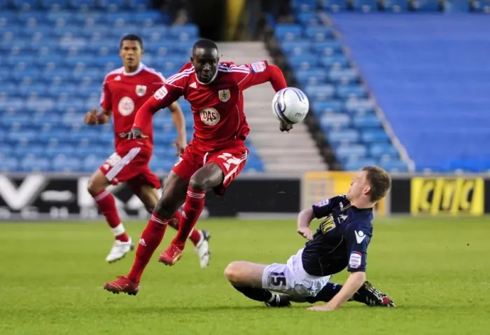 Framed Print : Albert Adomah's Evasive Move: Millwall vs. Bristol City Championship Clash (12-04-2011) Framed Print : Albert Adomah's Evasive Move: Millwall vs. Bristol City Championship Clash (12-04-2011)