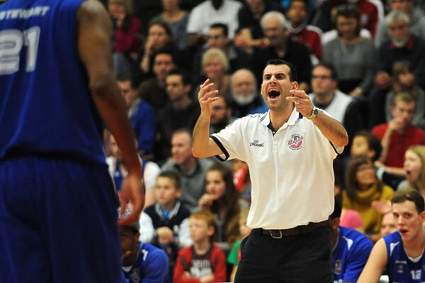 Andreas Kapoulas Leads Bristol Flyers Against Newcastle Eagles in Basketball Clash