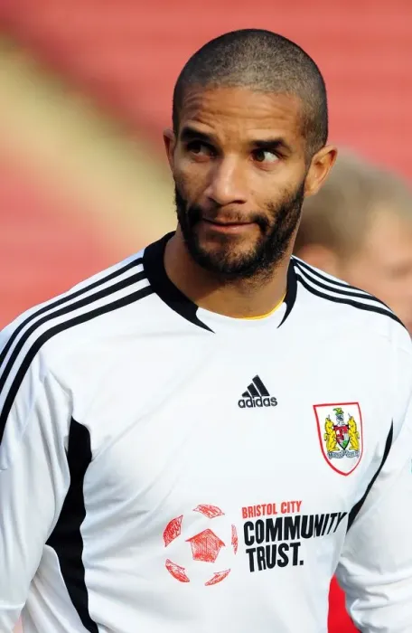 Framed Print : Barnsley vs. Bristol City: David James New Haircut in Championship Match