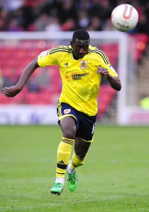 Framed Print : Barnsley vs. Bristol City: Yannick Bolasie in Championship Action at Oakwell Stadium (October 29, 2011) Framed Print : Barnsley vs. Bristol City: Yannick Bolasie in Championship Action at Oakwell Stadium (October 29, 2011)