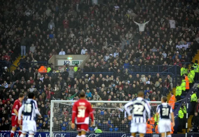 Framed Print : Battle of the Fields: West Brom vs. Bristol City - Season 09-10 Framed Print : Battle of the Fields: West Brom vs. Bristol City - Season 09-10