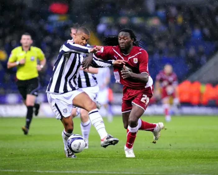 Framed Print : Battle of the Fields: West Brom vs. Bristol City - Season 09-10 Framed Print : Battle of the Fields: West Brom vs. Bristol City - Season 09-10