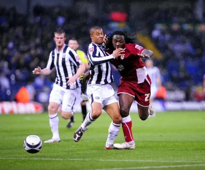 Framed Print : Battle of the Fields: West Brom vs. Bristol City - Season 09-10 Framed Print : Battle of the Fields: West Brom vs. Bristol City - Season 09-10