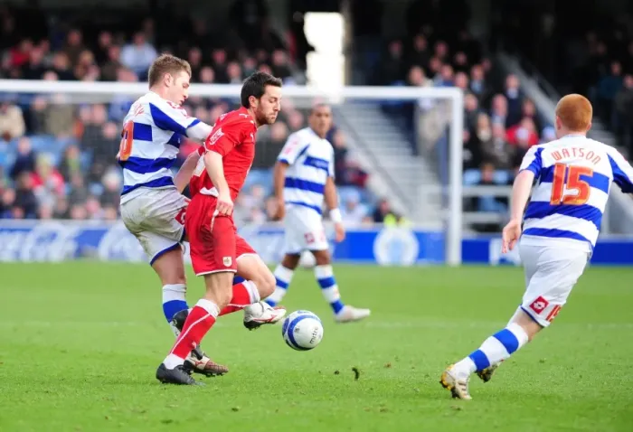 Framed Print : Battle of the Terraces: QPR vs. Bristol City - Football Rivalry (Season 09-10) Framed Print : Battle of the Terraces: QPR vs. Bristol City - Football Rivalry (Season 09-10)