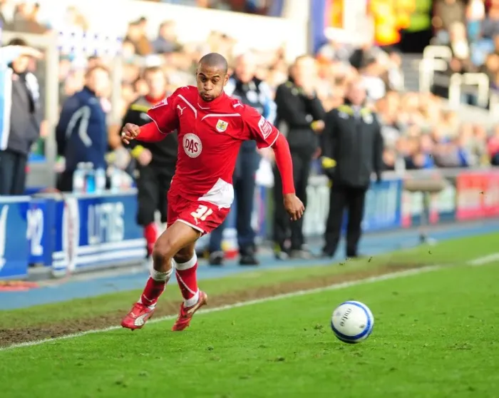 Framed Print : Battle of the West Country: QPR vs. Bristol City (Season 09-10) Framed Print : Battle of the West Country: QPR vs. Bristol City (Season 09-10)