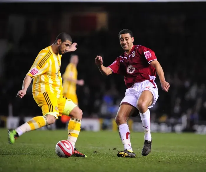 Framed Print : Battling for Championship Supremacy: Lewin Nyatanga vs. Leon Best (Bristol City vs. Newcastle United, 2010) Framed Print : Battling for Championship Supremacy: Lewin Nyatanga vs. Leon Best (Bristol City vs. Newcastle United, 2010)