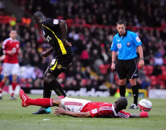 Framed Print : Battling for Championship Supremacy: Marvin Elliott vs. Seyi Olofinjana - Bristol City vs. Cardiff City (January 1, 2011) Framed Print : Battling for Championship Supremacy: Marvin Elliott vs. Seyi Olofinjana - Bristol City vs. Cardiff City (January 1, 2011)