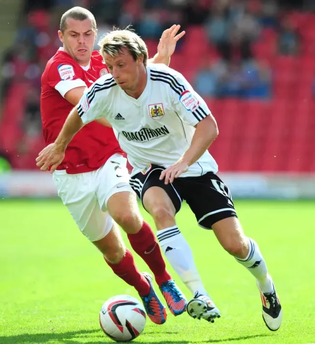 Framed Print : Battling for Championship Supremacy: Woolford vs. Dawson