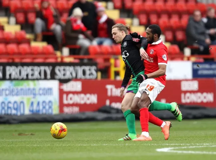 Framed Print : Battling for Possession: Luke Freeman vs. Zakarya Bergdich in Charlton Athletic vs. Bristol City (Charlton v Bristol City, Sky Bet Championship) Framed Print : Battling for Possession: Luke Freeman vs. Zakarya Bergdich in Charlton Athletic vs. Bristol City (Charlton v Bristol City, Sky Bet Championship)