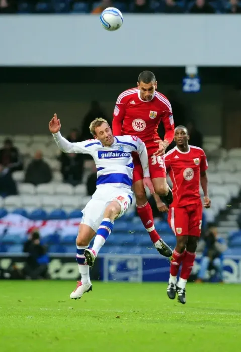 Framed Print : Battling for Supremacy: Caulker vs. Hulse in the Championship Clash between QPR and Bristol City (03 / 01 / 2011) Framed Print : Battling for Supremacy: Caulker vs. Hulse in the Championship Clash between QPR and Bristol City (03 / 01 / 2011)