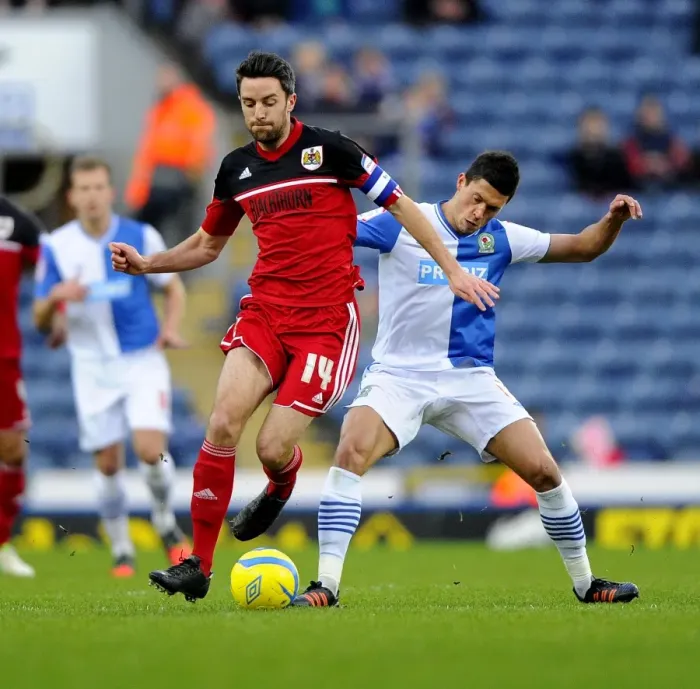 Framed Print : Battling for Supremacy: Cole Skuse vs. Jason Lowe in FA Cup Clash Framed Print : Battling for Supremacy: Cole Skuse vs. Jason Lowe in FA Cup Clash