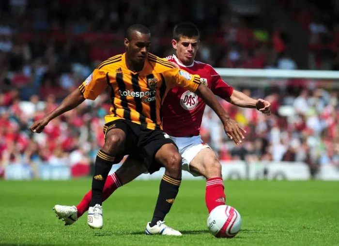 Framed Print : Battling for Supremacy: Joe Edwards vs. Jay Simpson in the Championship Clash between Bristol City and Hull City (07 / 05 / 2011)