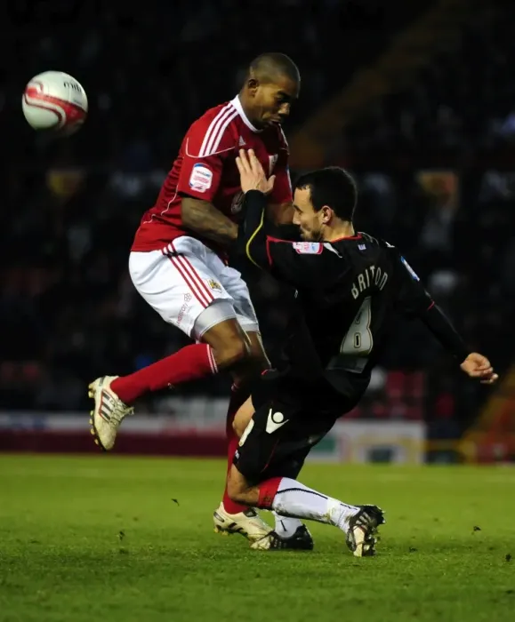 Framed Print : Battling for Supremacy: Marvin Elliott vs. Leon Britton in the Bristol City vs. Sheffield United Championship Clash at Ashton Gate Stadium (November 2010) Framed Print : Battling for Supremacy: Marvin Elliott vs. Leon Britton in the Bristol City vs. Sheffield United Championship Clash at Ashton Gate Stadium (November 2010)