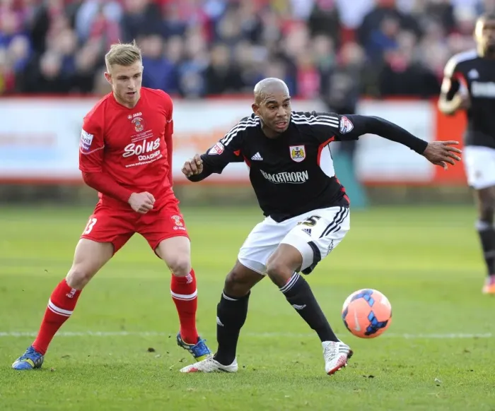 Framed Print : Battling for Supremacy: Marvin Elliott vs. David Morgan in FA Cup Clash Framed Print : Battling for Supremacy: Marvin Elliott vs. David Morgan in FA Cup Clash