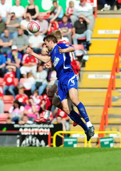 Framed Print : Battling for Supremacy: McAuley vs. Stead in the Championship Clash between Bristol City and Ipswich Town (16-04-2011)