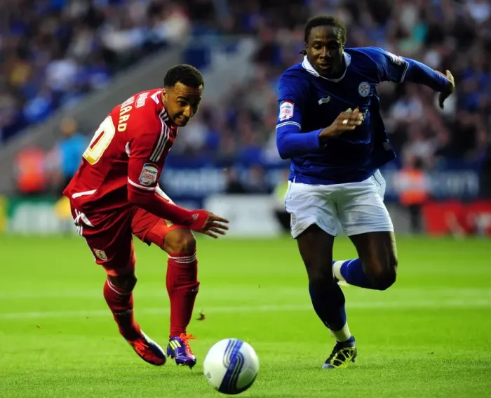Framed Print : Battling for Supremacy: Nicky Maynard vs. Souleymane Bamba in Leicester City vs. Bristol City Championship Clash (17th August 2011) Framed Print : Battling for Supremacy: Nicky Maynard vs. Souleymane Bamba in Leicester City vs. Bristol City Championship Clash (17th August 2011)